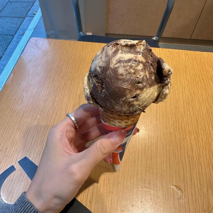 배스킨라빈스 대표 사진