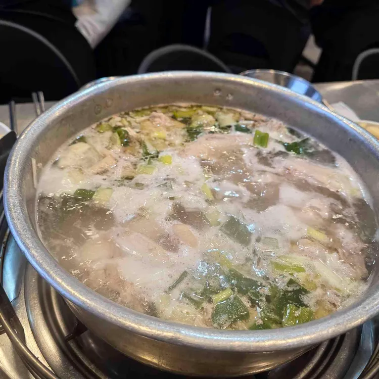 진옥화할매 원조 닭한마리 사진