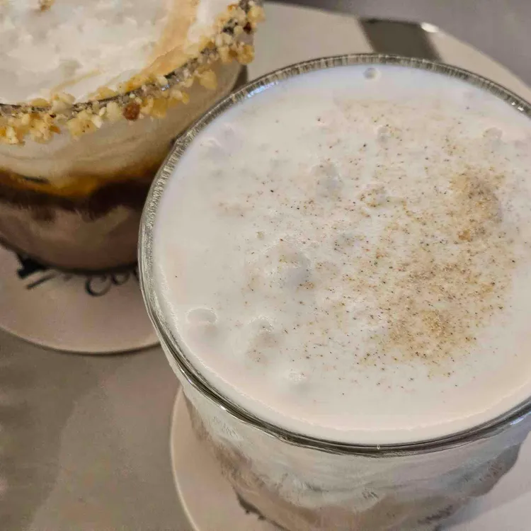 콘티뉴이티 사진