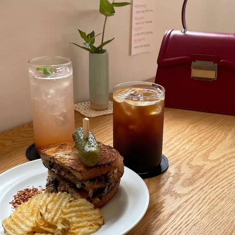 인커스커피 대표 사진