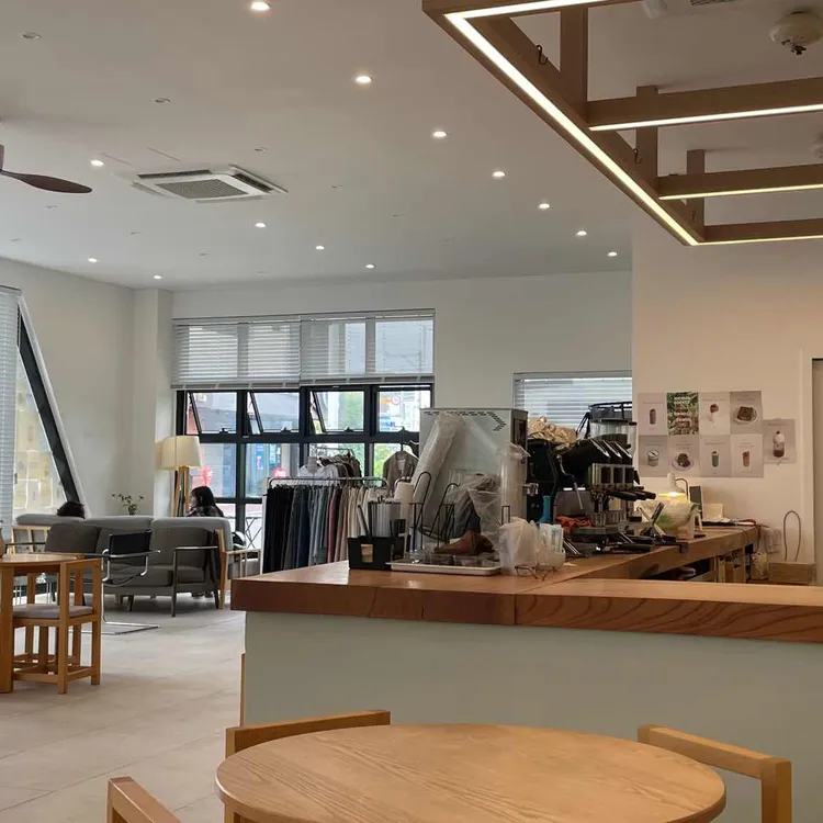 인커스커피 대표 사진