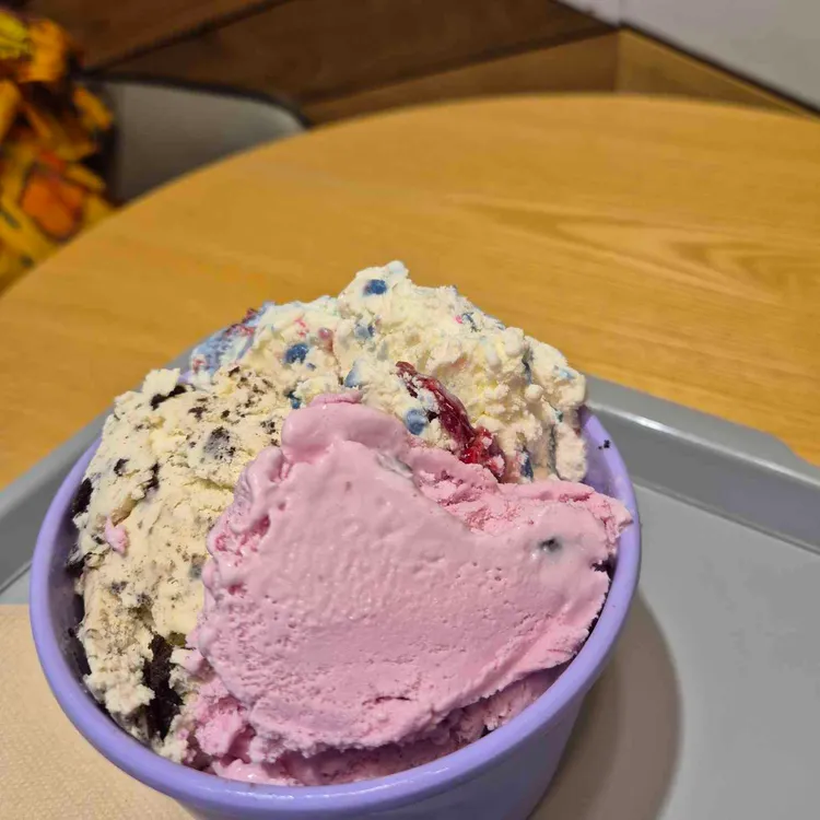 배스킨라빈스 대표 사진