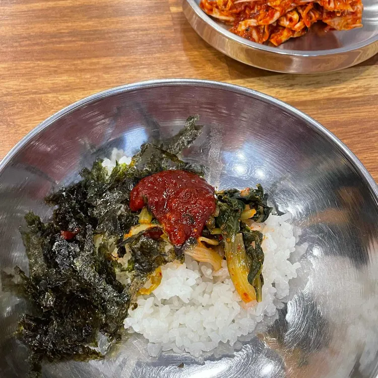 와룡칼국수 대표 사진