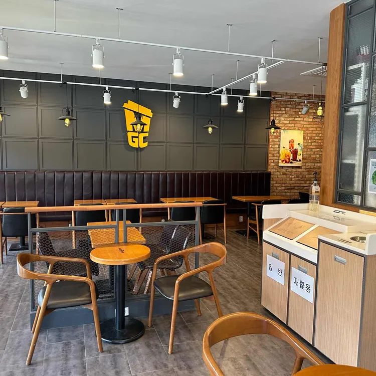 메가커피 대표 사진