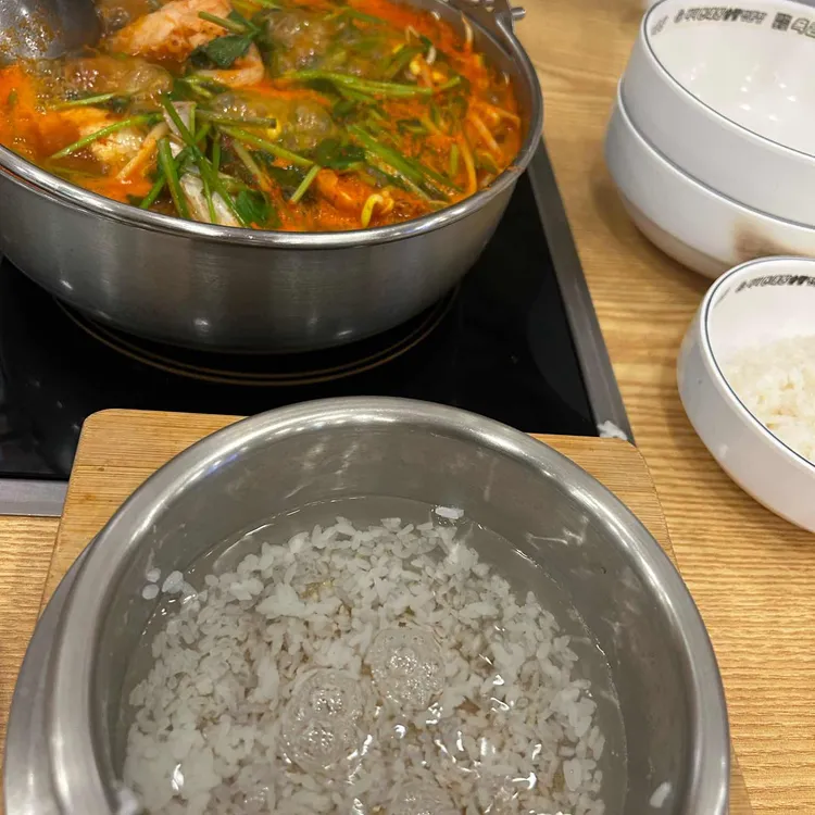 바다동태탕솥밥전문점 대표 사진