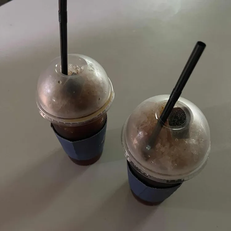 카페 봄에 대표 사진