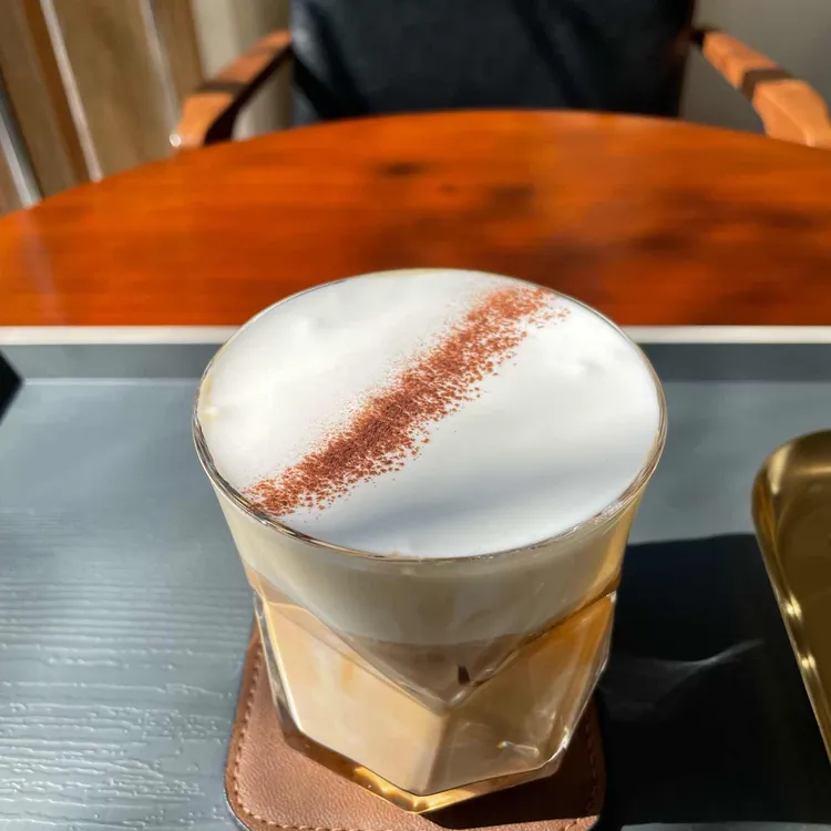 인터미션 대표 사진