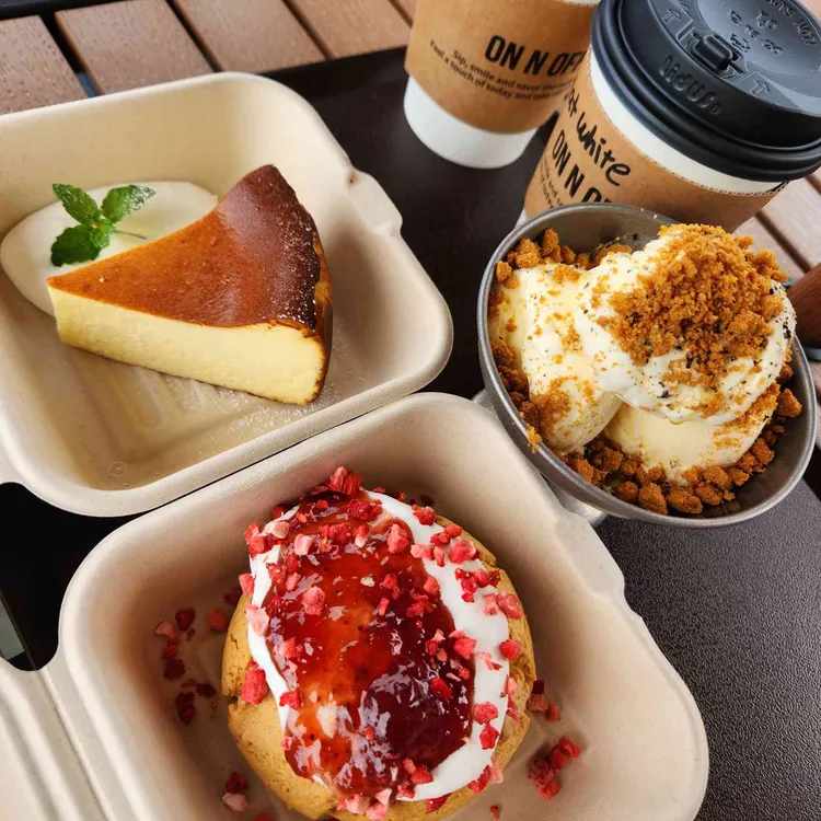 온앤오프 대표 사진