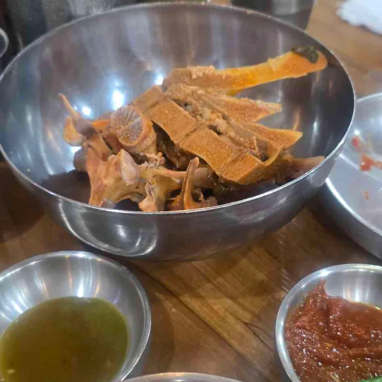 뼈의전설 대표 사진