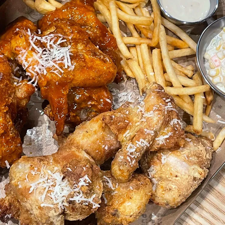 누구나홀딱반한닭 대표 사진