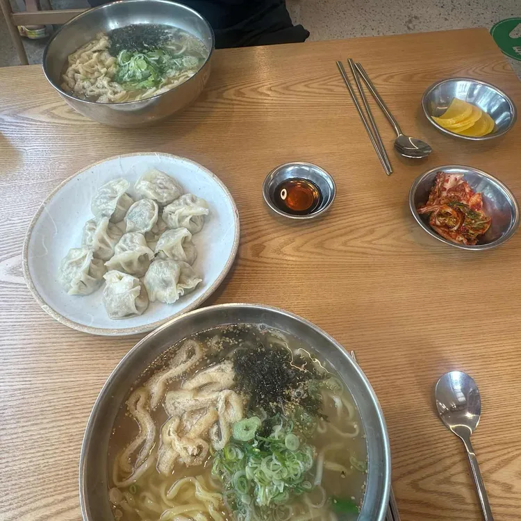 얼큰이칼국수 사진