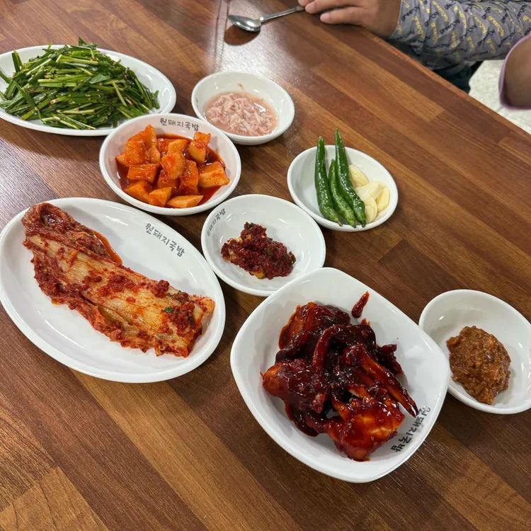 원돼지국밥 대표 사진