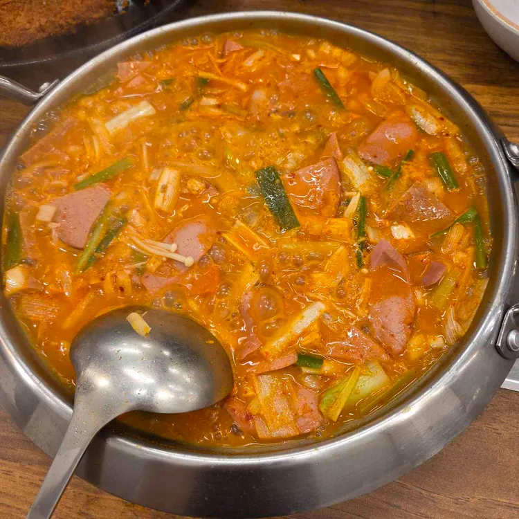 문가네 부대찌개 대표 사진