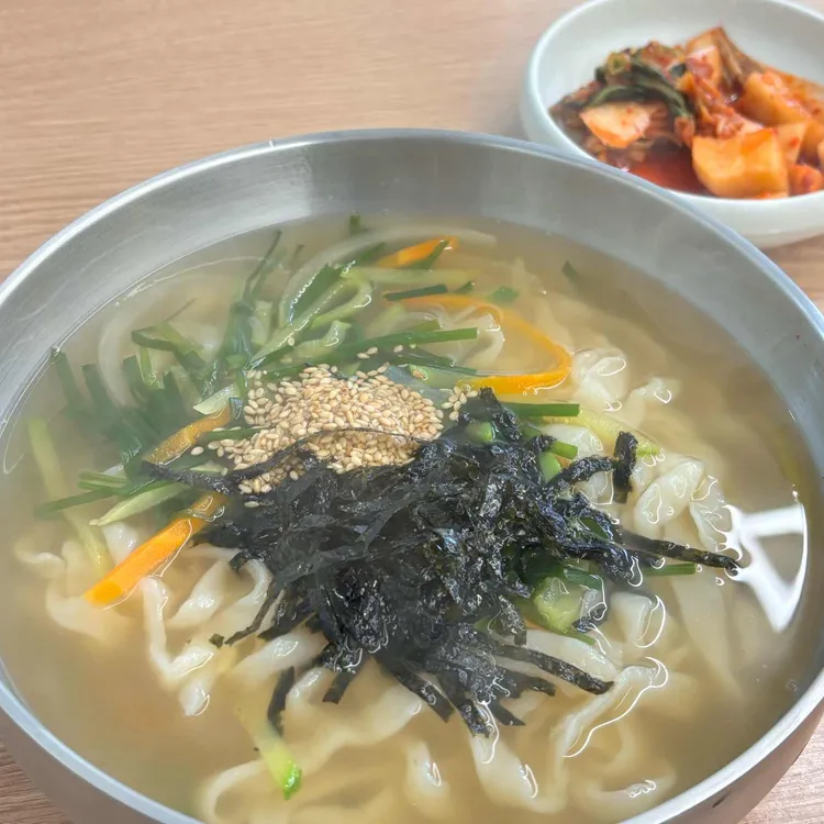 덕천자매칼국수 대표 사진