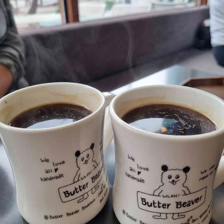 카페 버터비버 사진