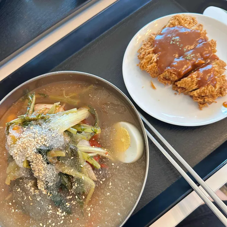 돈카냉면파스타 대표 사진