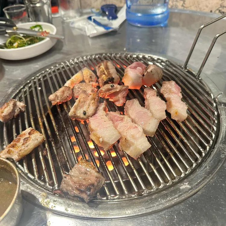 저팔계 깡통연탄구이 사진