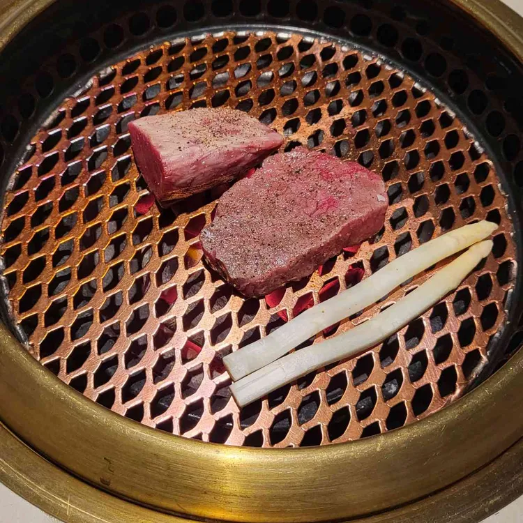 우브리앙 대표 사진