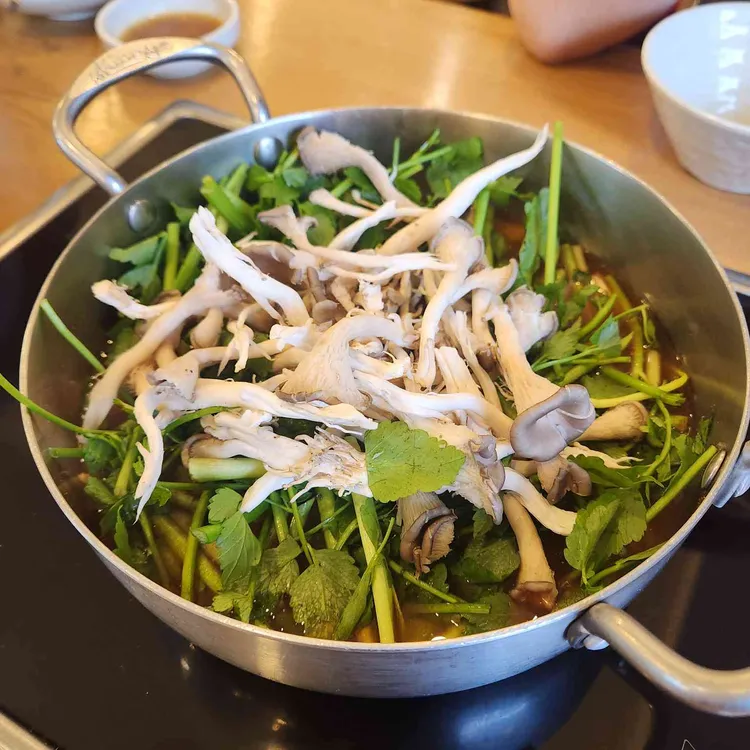 신라 샤브칼국수 사진