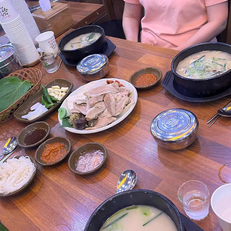 영진돼지국밥 사진
