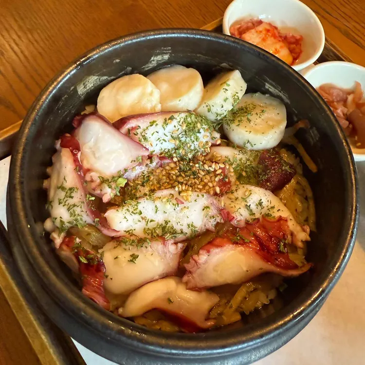 모랑해물솥밥 사진