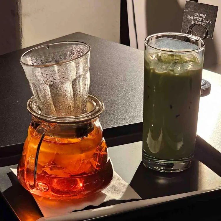 하우짓 블랙 대표 사진