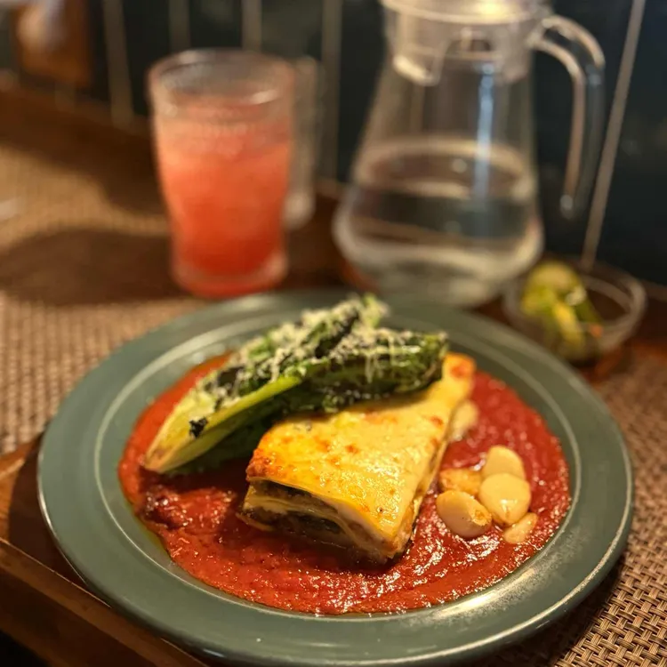 테이커테이블 사진