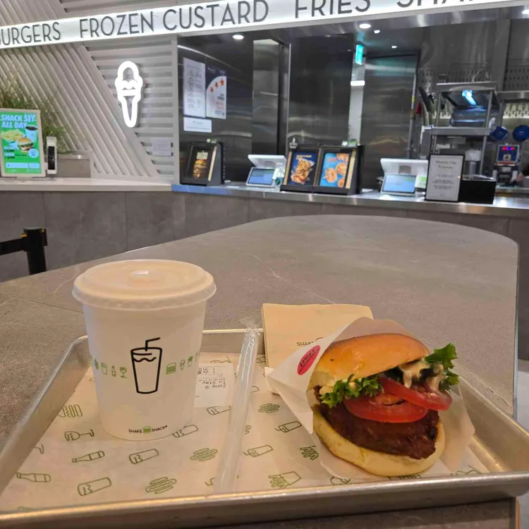 쉐이크쉑 사진