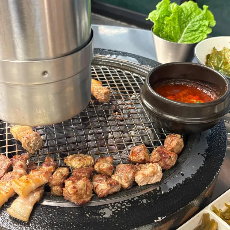 돝밭 애월흑돼지 사진