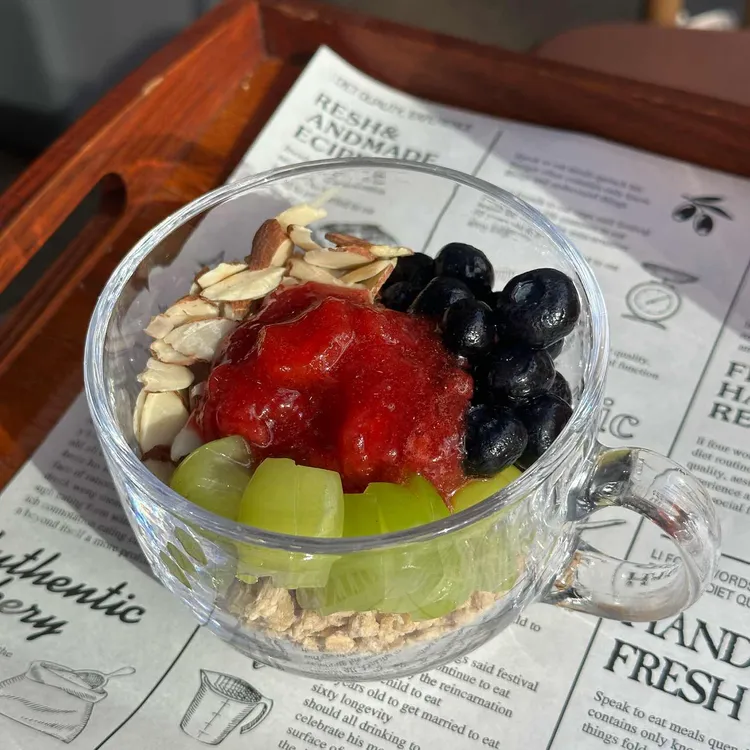 파리인더그릭 대표 사진