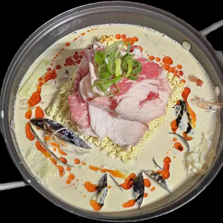 솔잎닭발 대표 사진