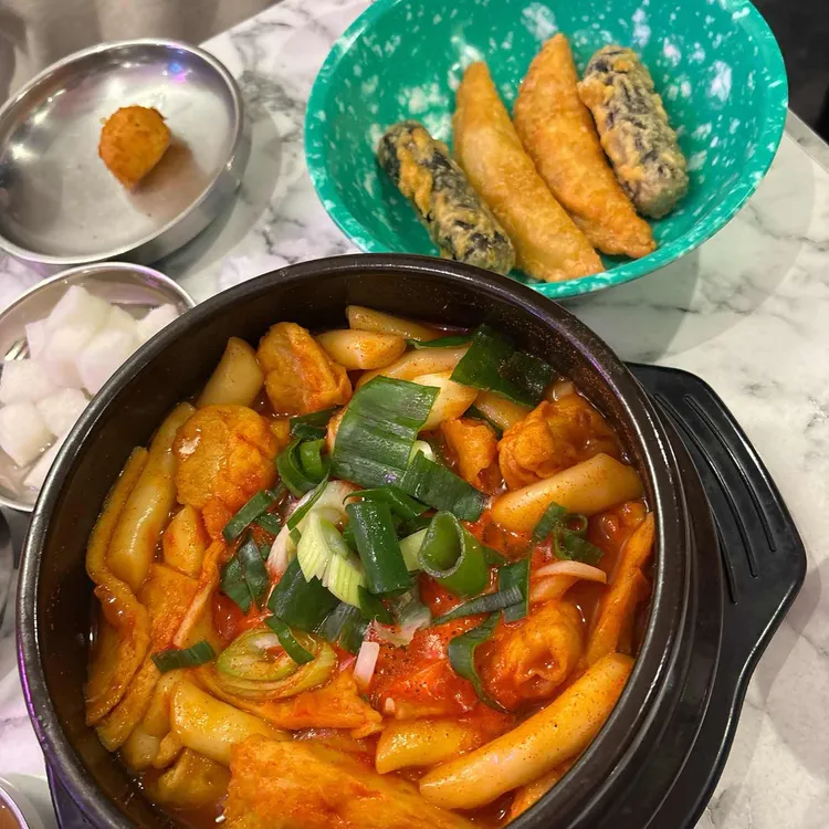 청량호프 누룽지통닭 대표 사진