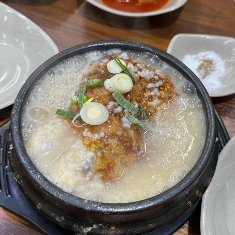 형과아우누룽지삼계탕&왕갈비탕 대표 사진