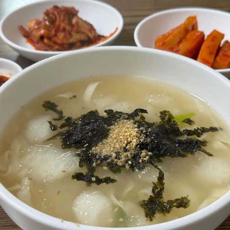 고향의맛 손칼국수 감자옹심이 사진