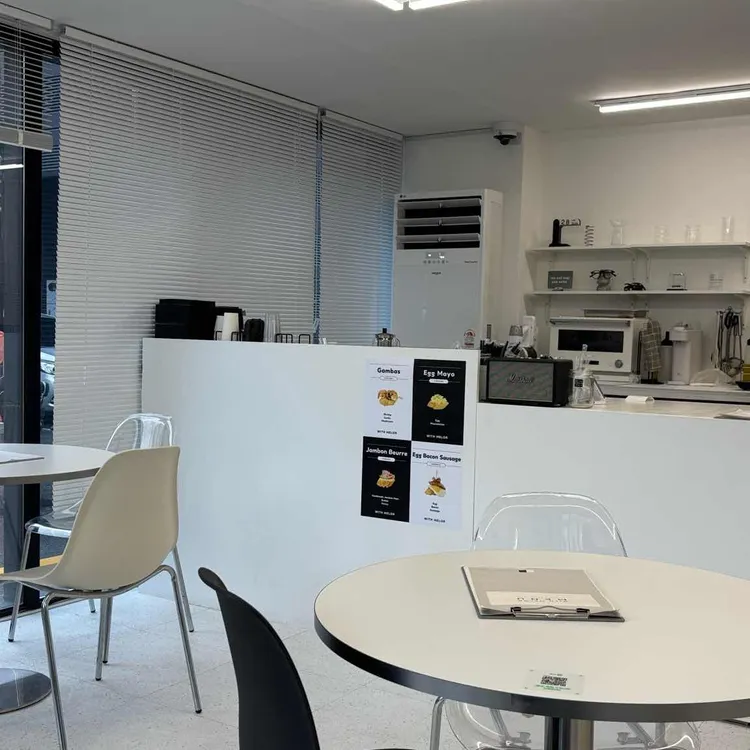 위드멜로르 대표 사진