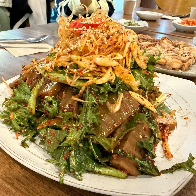 강마을 다람쥐 사진