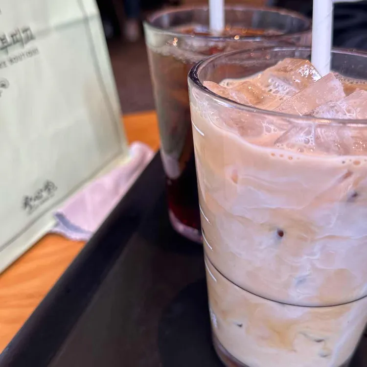 스타벅스 대표 사진