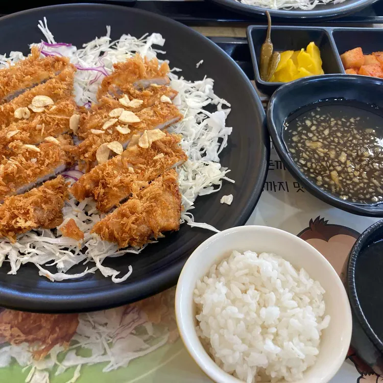 몽키스돈까스 대표 사진