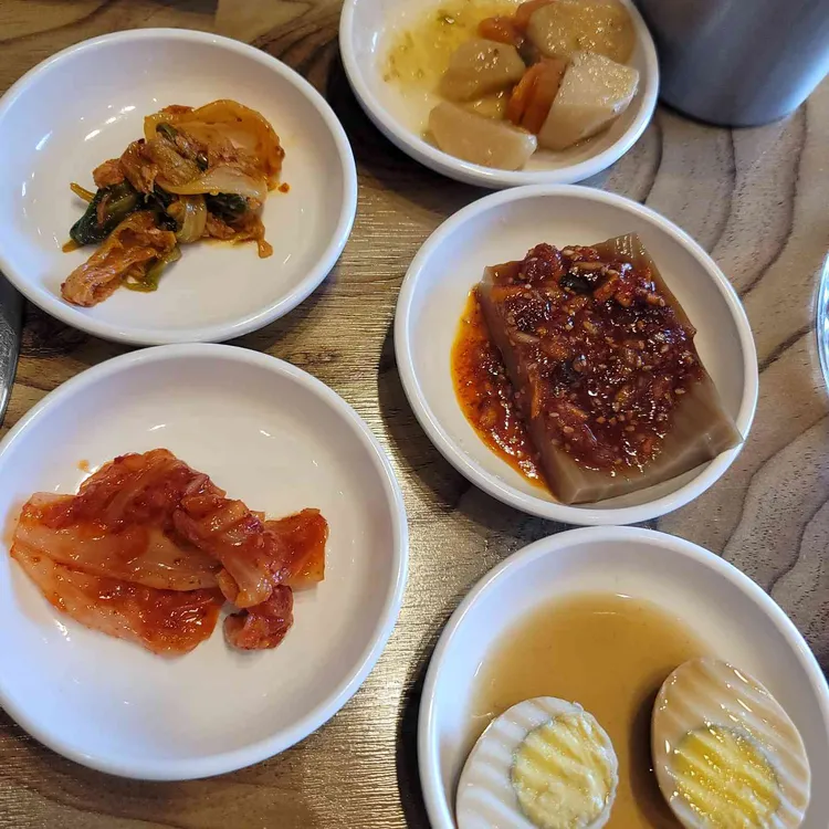 뚜루뚜루 등갈비찜찌개전문점 대표 사진