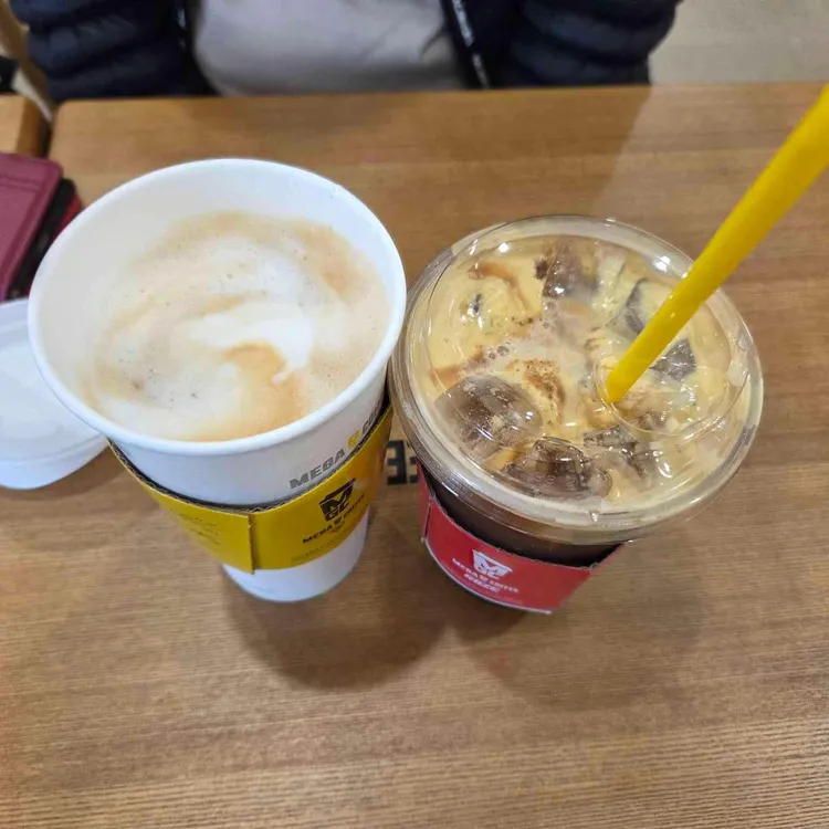 메가커피 대표 사진