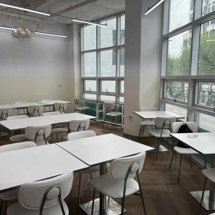 샐러드앤포케 대표 사진