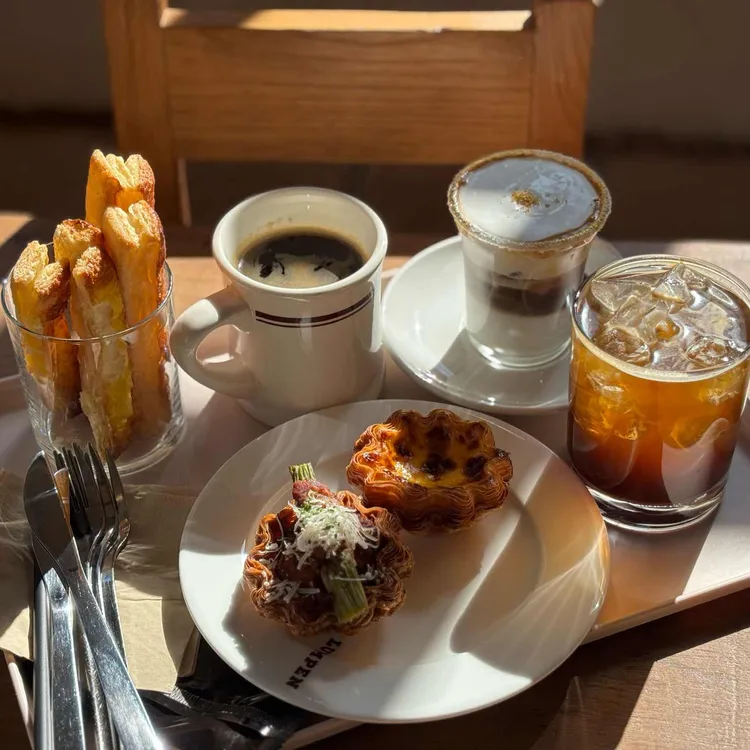 룸펜 대표 사진