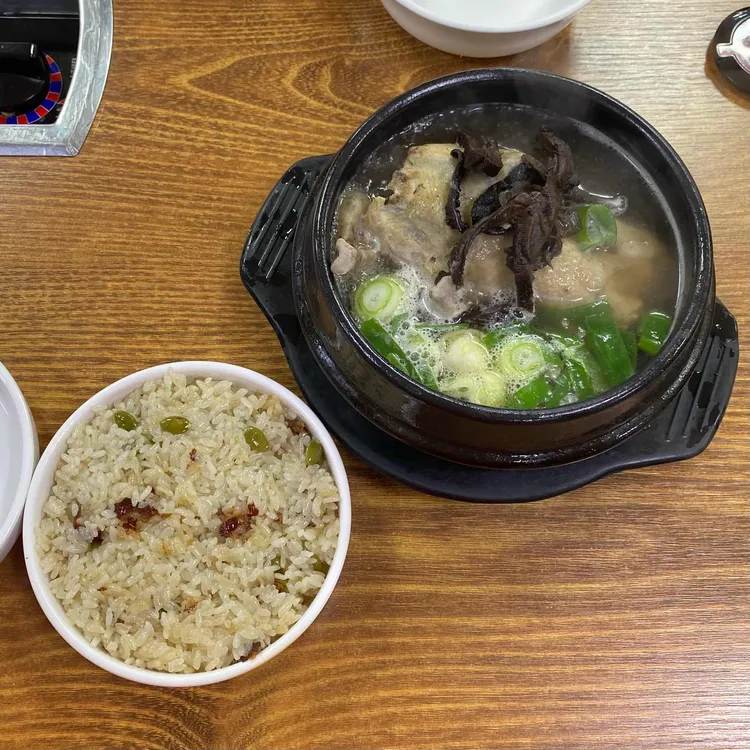 능이버섯백숙 사진