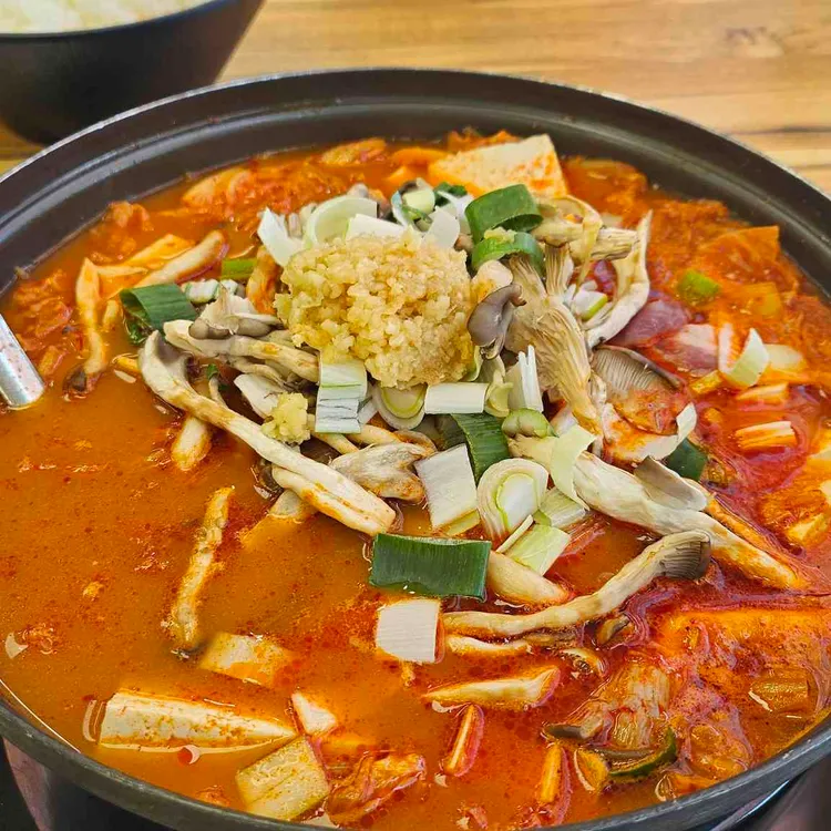 경성흑돼지 김치찌개 대표 사진