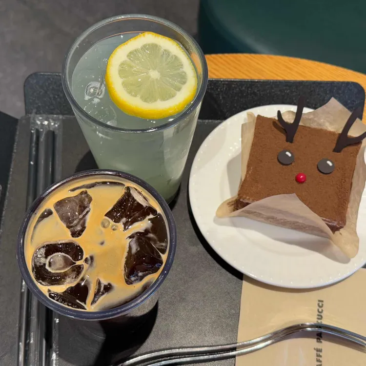 파스쿠찌 대표 사진