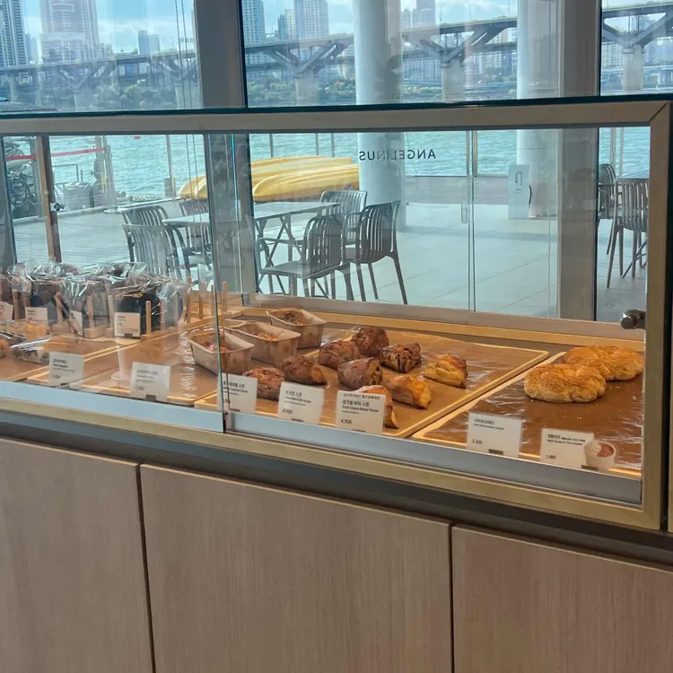 엔제리너스 대표 사진