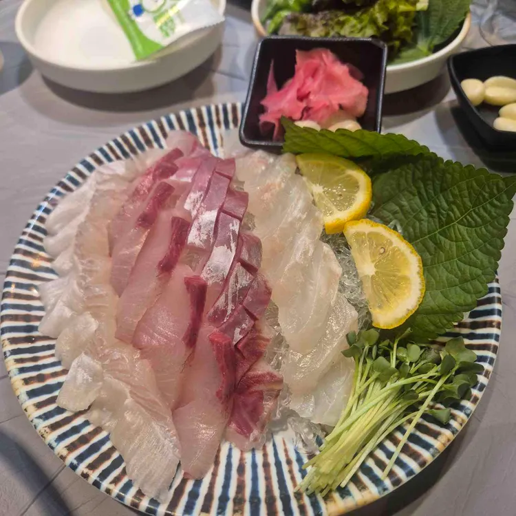 더명품해물탕회조개구이 대표 사진