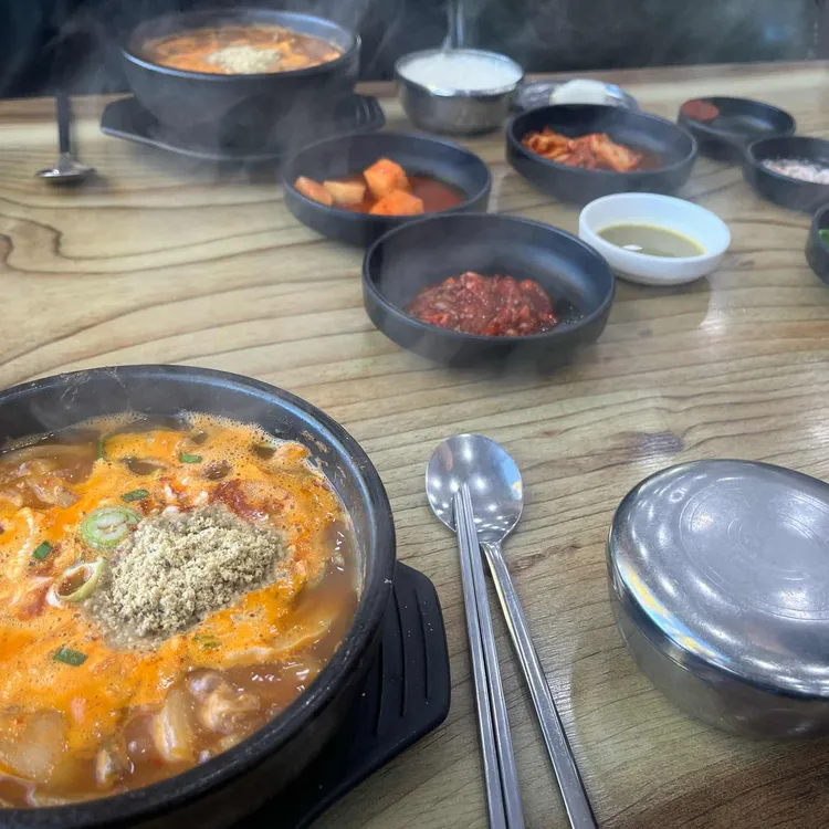 신창손 순대국밥 사진