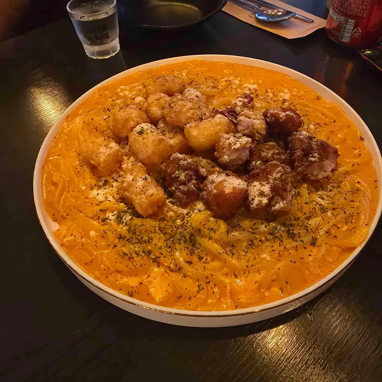 이월 대표 사진