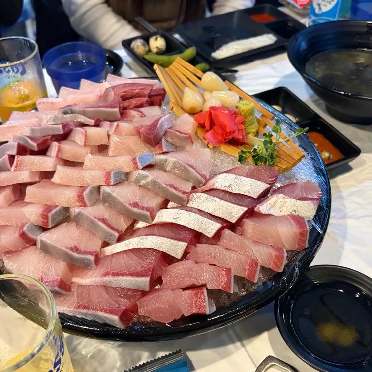 돌문어숙회&생연어사시미